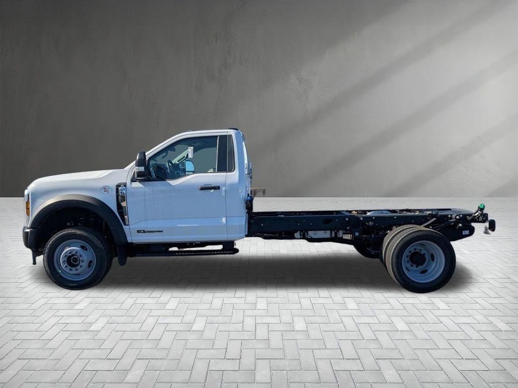 New 2026 Ford F550 4x4 Regular Cab Super Duty image 4