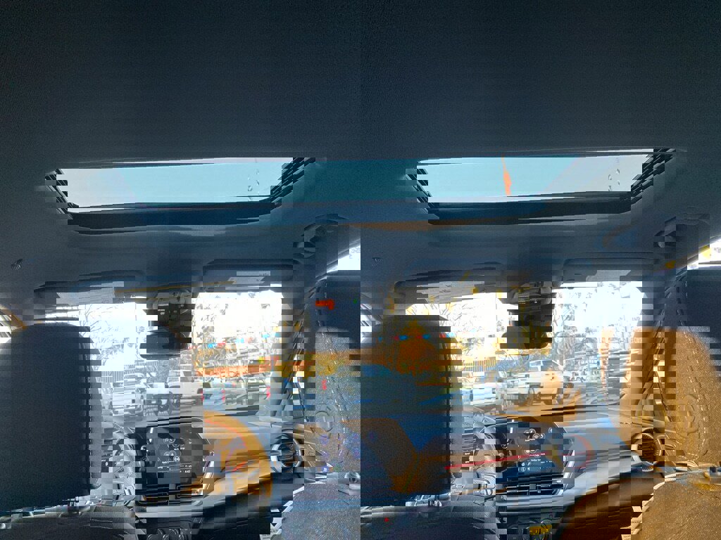 New 2026 Chevrolet Trax RS w/ Sunroof Package image 35