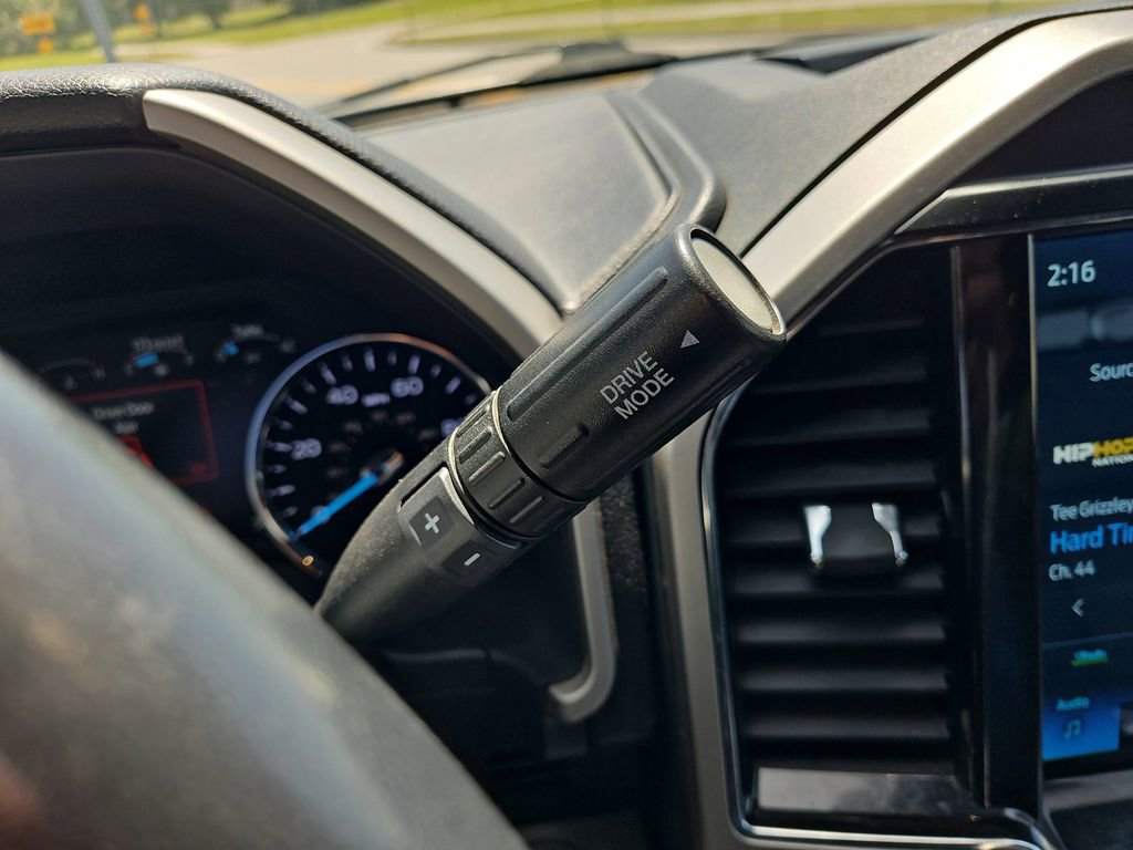 Used 2022 Ford F350 Lariat w/ Tremor Off-Road Package image 21