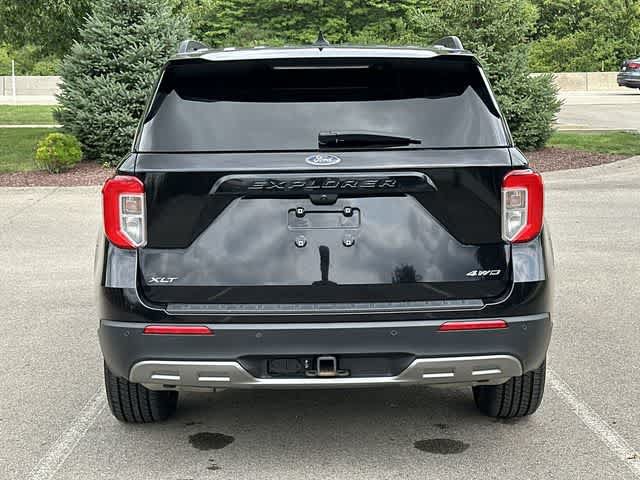 Used 2023 Ford Explorer XLT w/ Equipment Group 202A AWD/4WD image 4