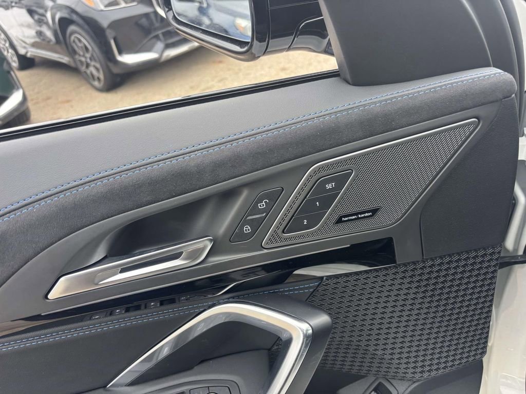 New 2026 BMW X2 xDrive28i w/ Technology Package image 12