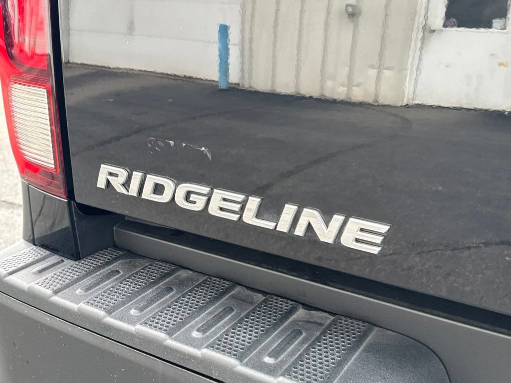 Used 2023 Honda Ridgeline Sport image 11