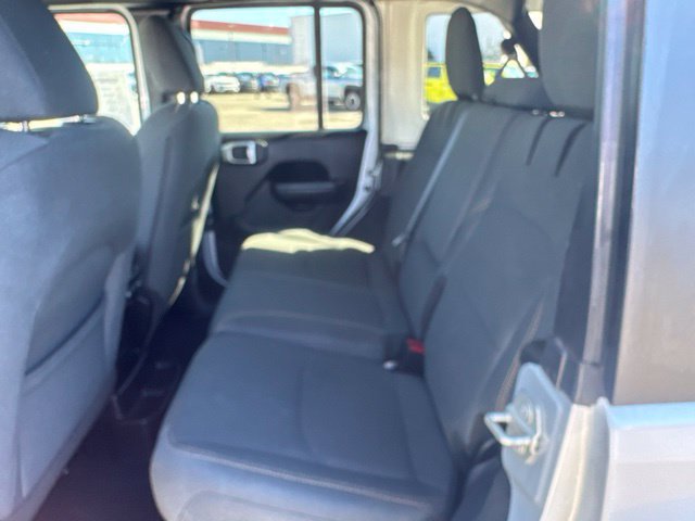 Used 2024 Jeep Wrangler Unlimited AWD/4WD image 43