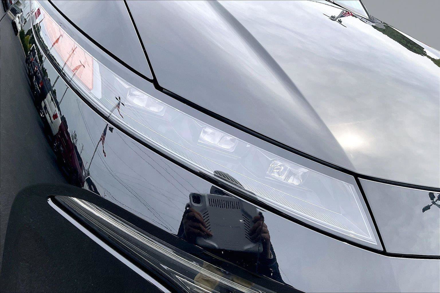 Certified 2025 Nissan Murano SV FWD image 29