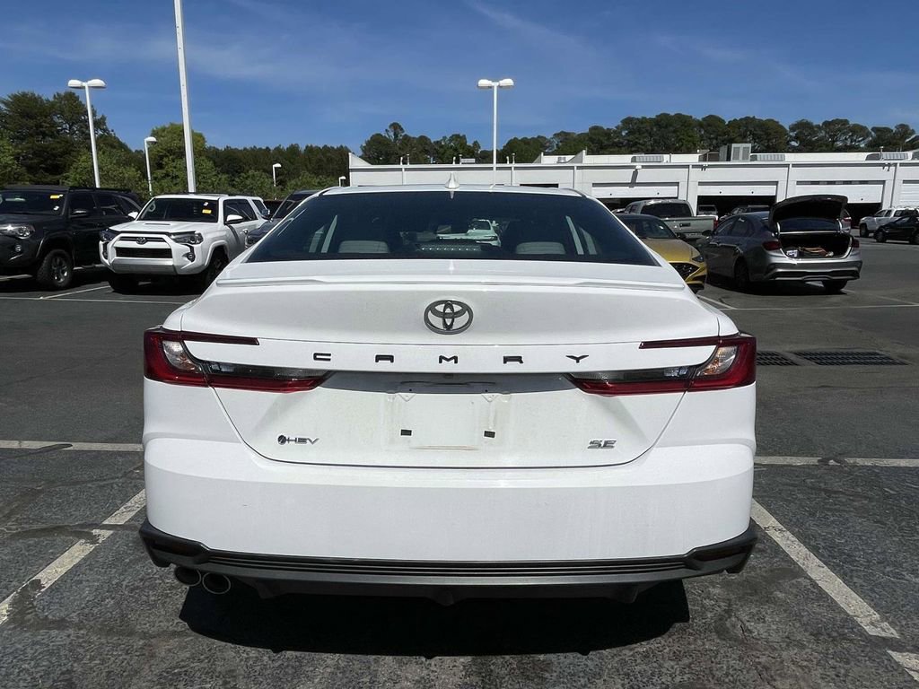 Used 2025 Toyota Camry SE w/ Convenience Package FWD image 25