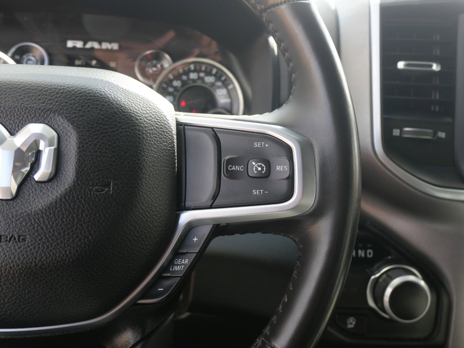 Used 2024 RAM 1500 Lone Star image 22