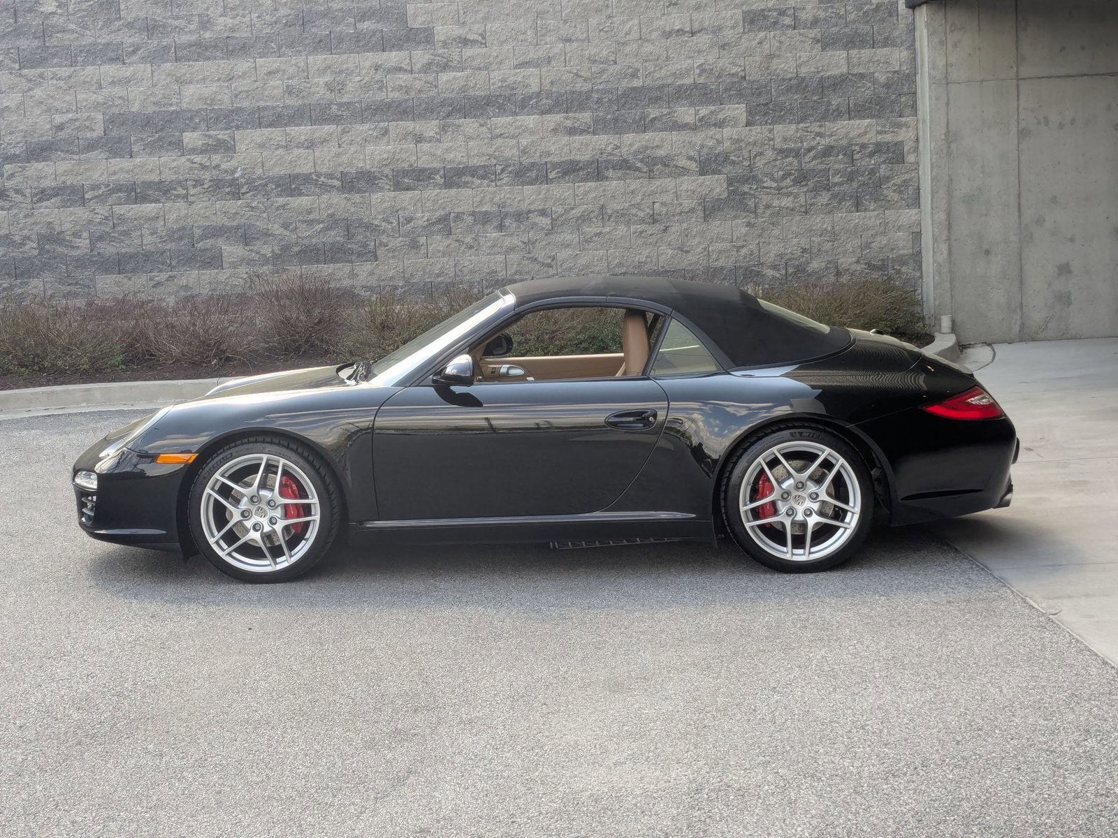 Used 2009 Porsche 911 Carrera S RWD video 2