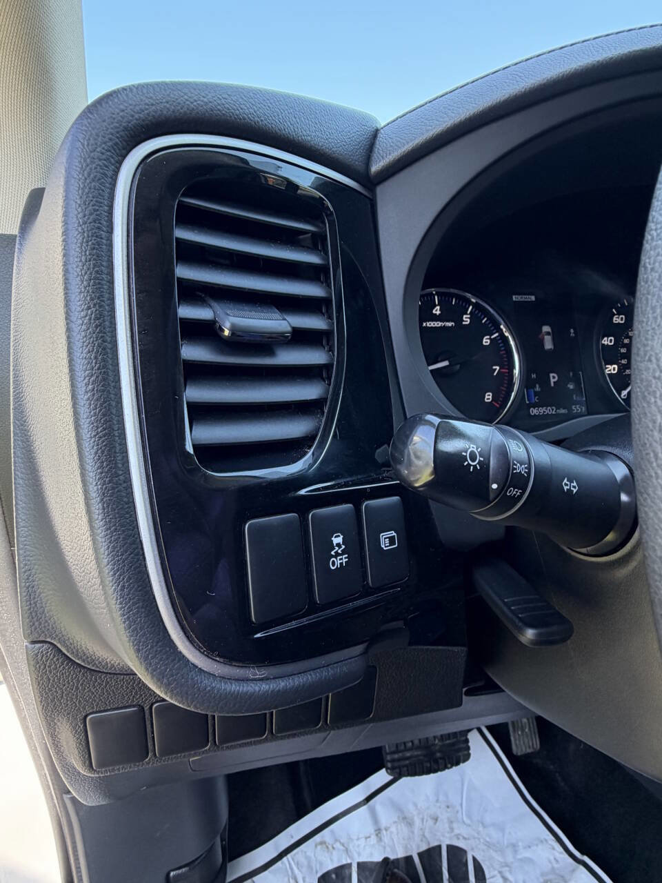 Used 2020 Mitsubishi Outlander ES AWD/4WD image 20