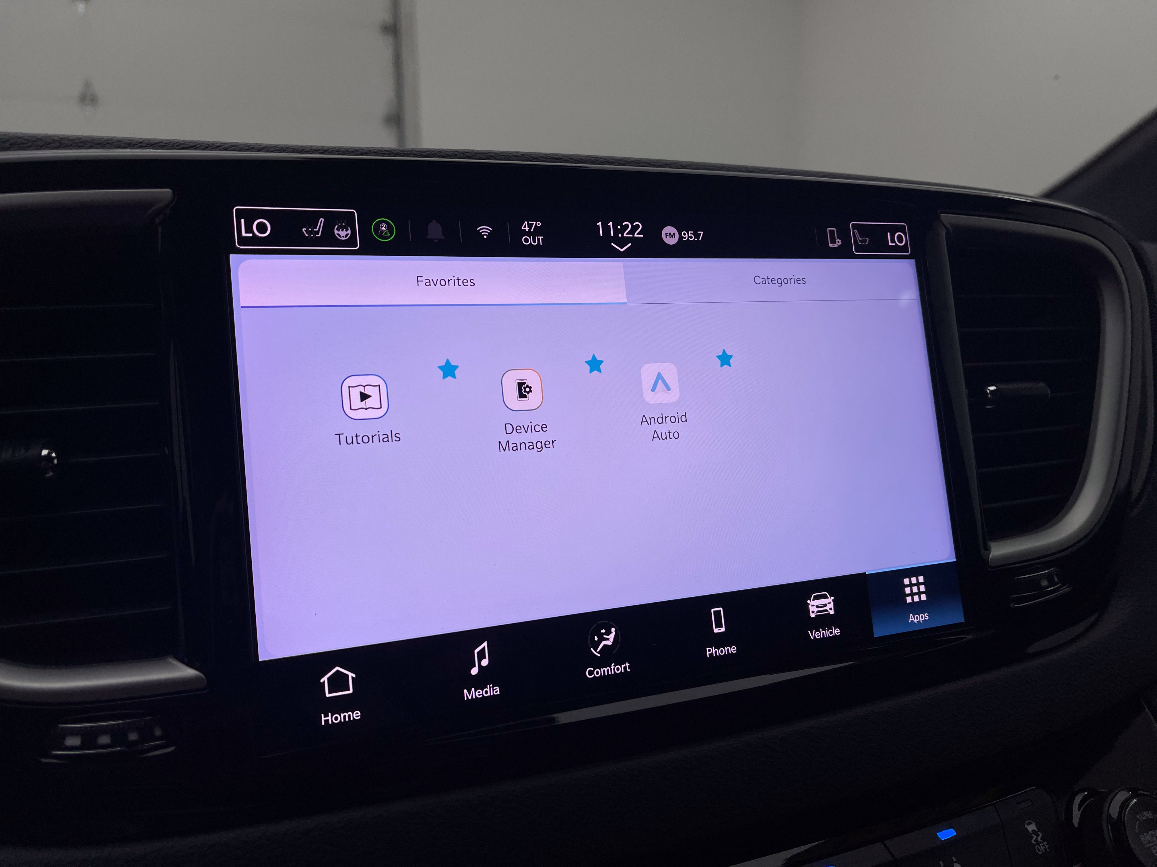 Used 2025 Chrysler Pacifica Select FWD image 27