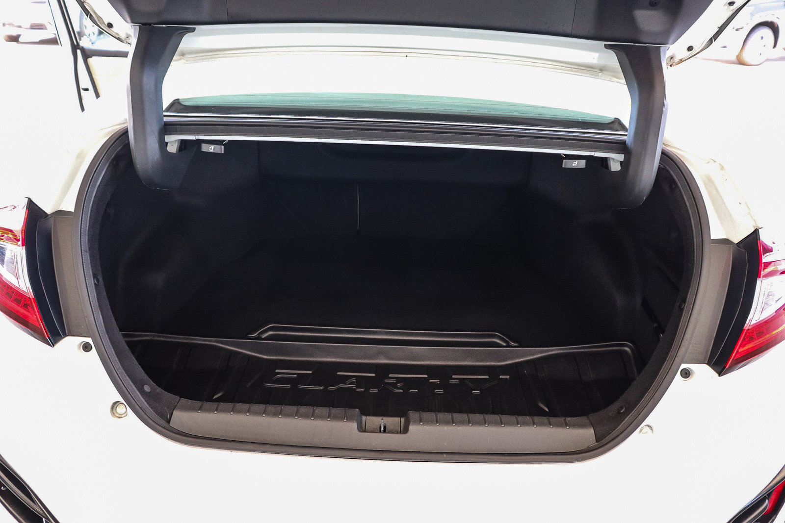 Certified 2019 Honda Clarity Plug-In Hybrid image 30