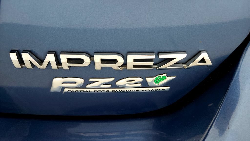Used 2016 Subaru Impreza 2.0i Premium AWD/4WD image 13