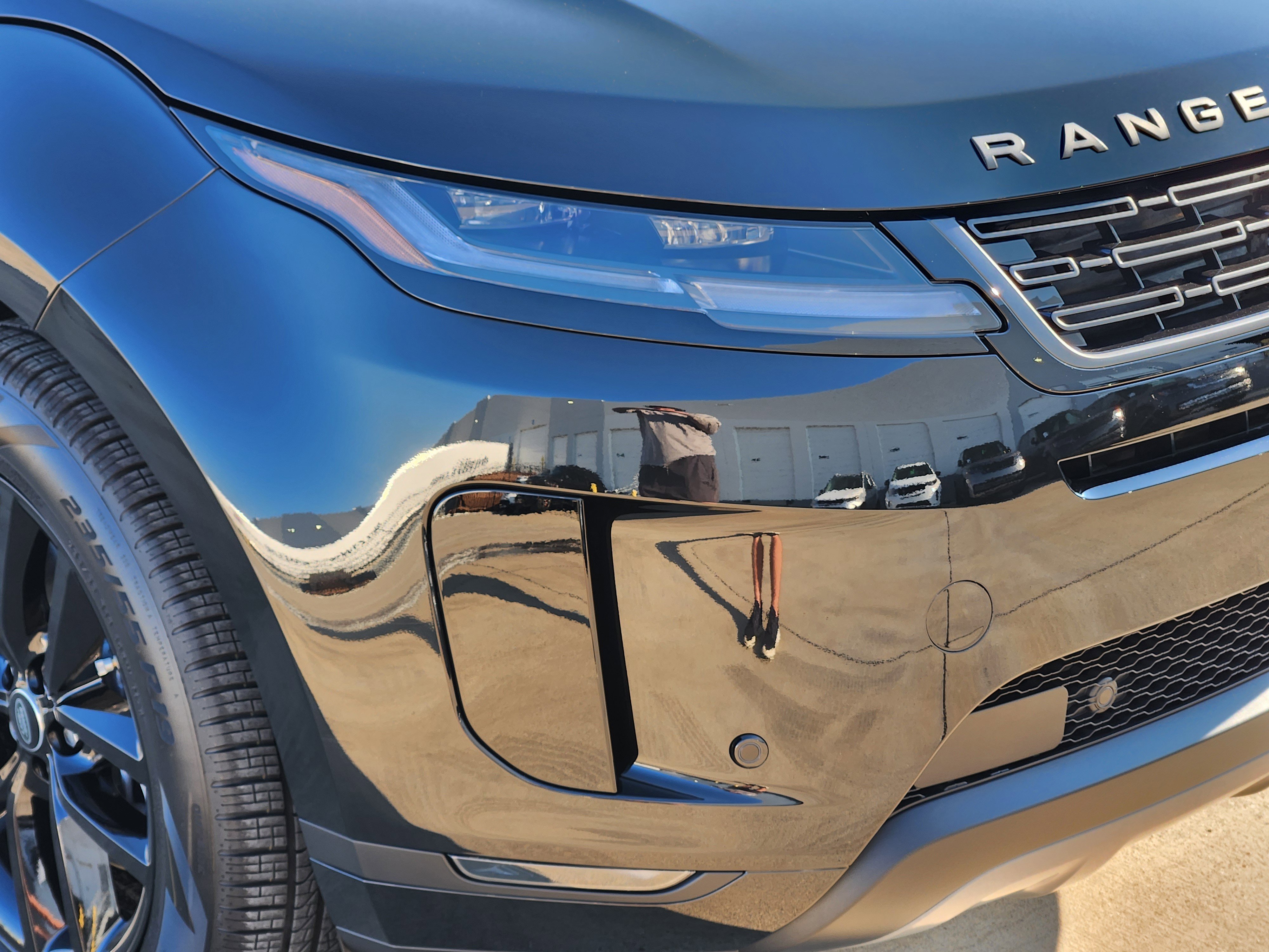 New 2026 Land Rover Range Rover Evoque S image 8