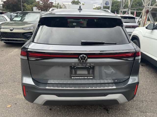 Used 2026 Volkswagen Tiguan S AWD/4WD image 5
