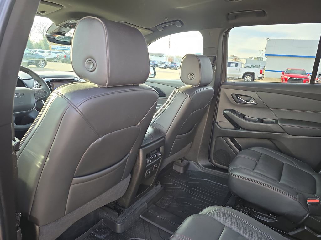 Certified 2023 Chevrolet Traverse RS w/ LPO, Floor Liner Package image 30
