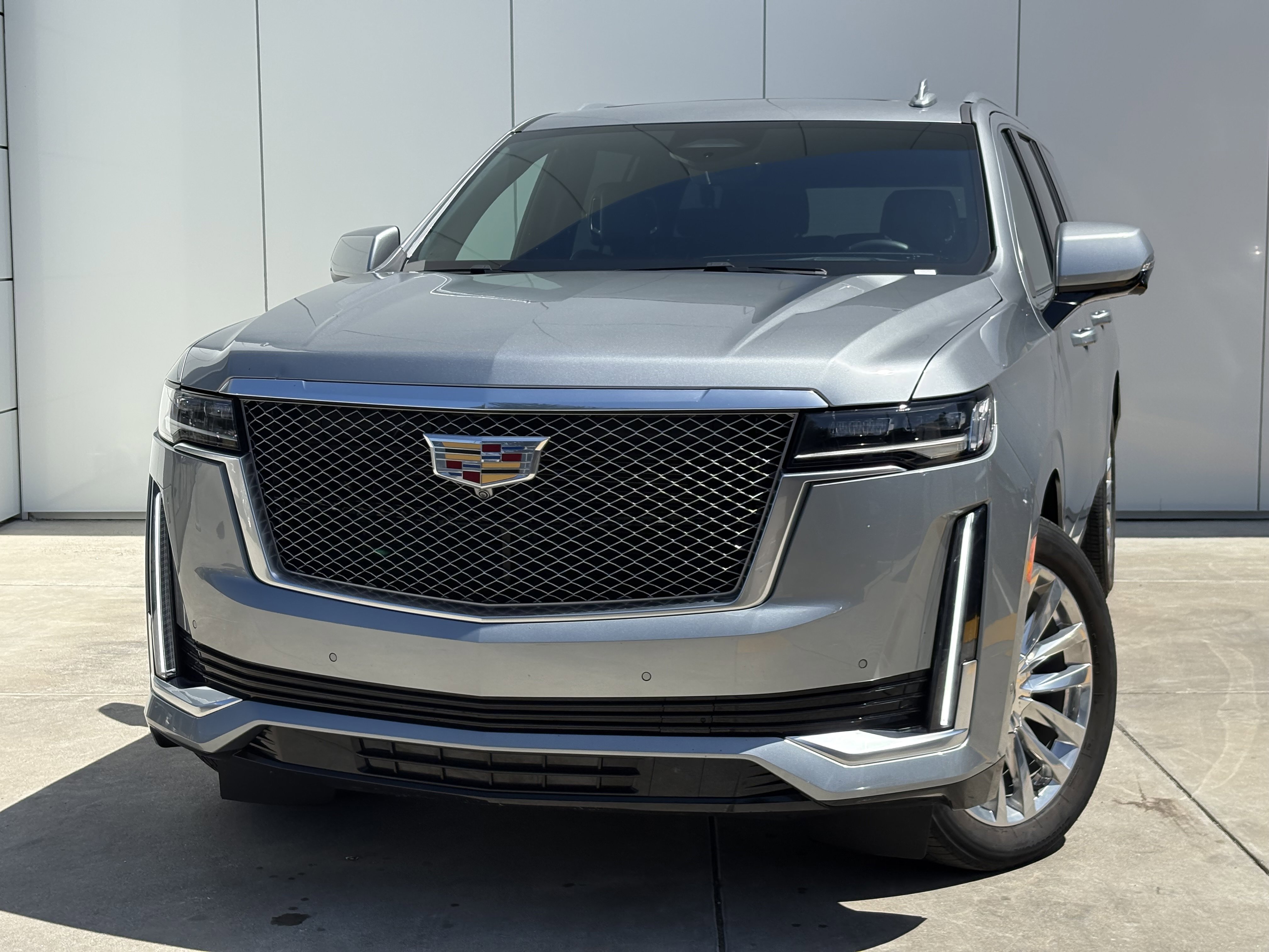 Used 2024 Cadillac Escalade ESV Premium Luxury w/ Performance Package AWD/4WD image 1