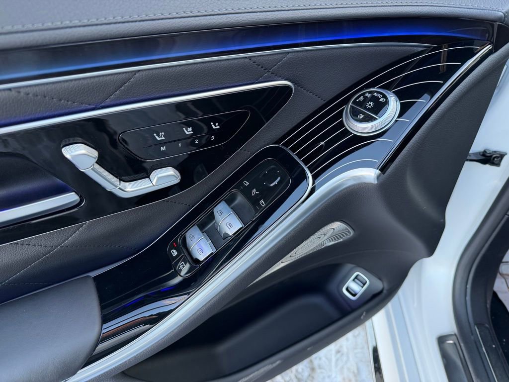 Used 2025 Mercedes-Benz S 580 4MATIC Sedan image 20