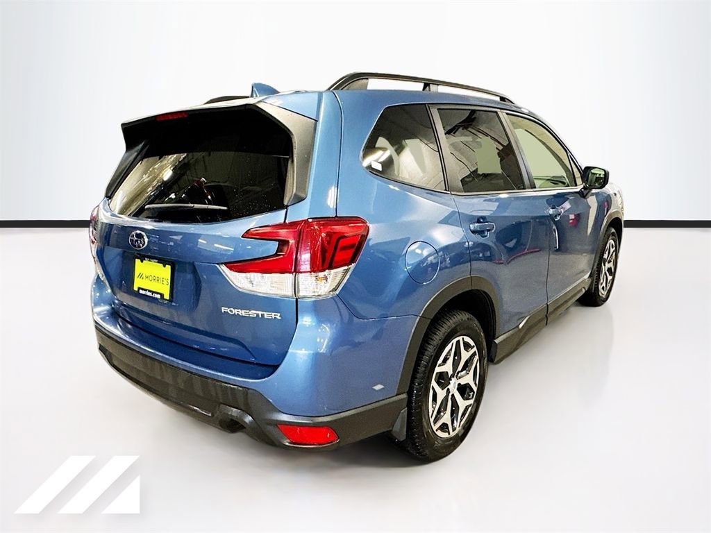 Used 2019 Subaru Forester Premium w/ All-Weather Package AWD/4WD image 5