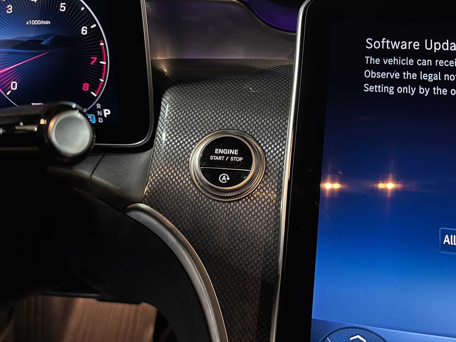 Certified 2025 Mercedes-Benz GLC 300 4MATIC image 32