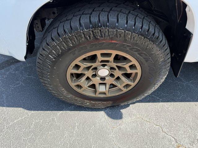 Used 2006 Toyota 4Runner SR5 RWD image 9