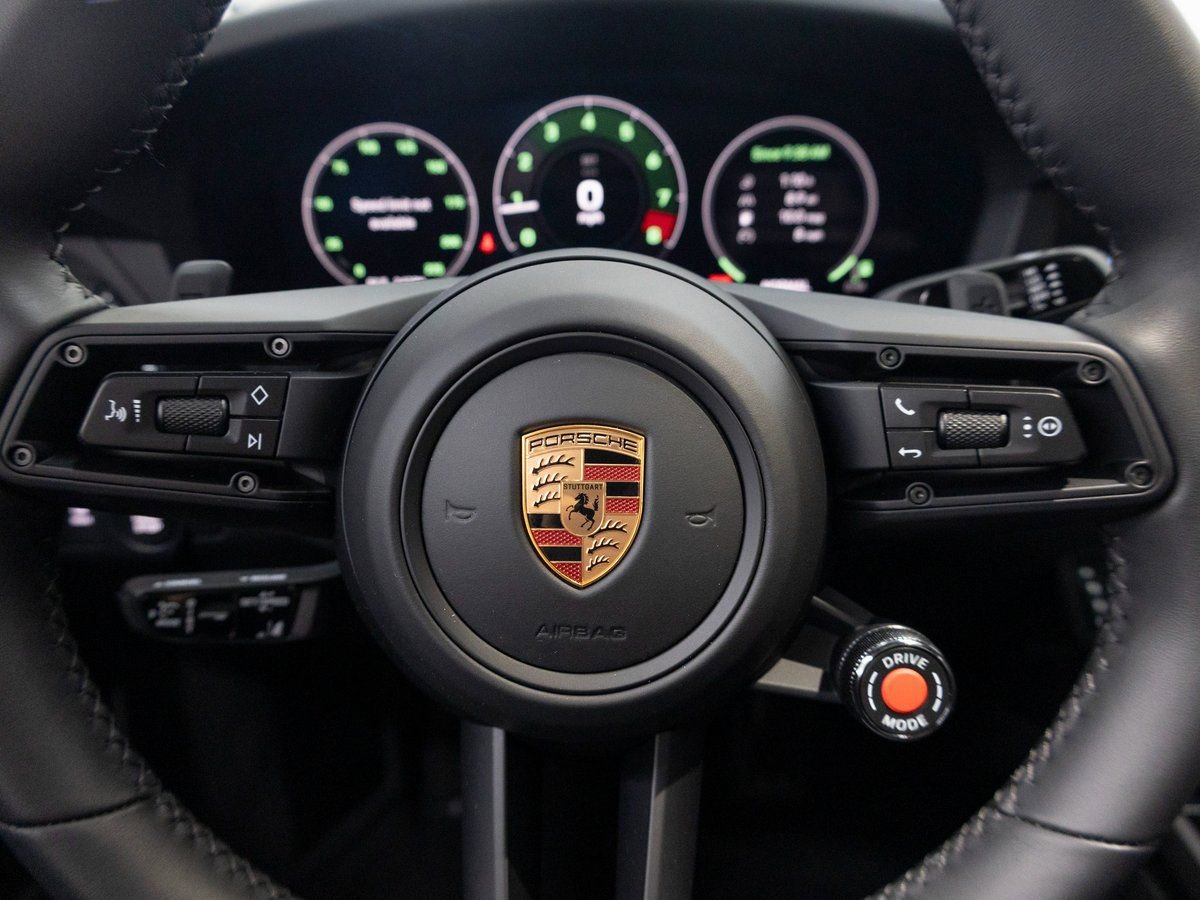 New 2026 Porsche 911 Carrera 4S image 24