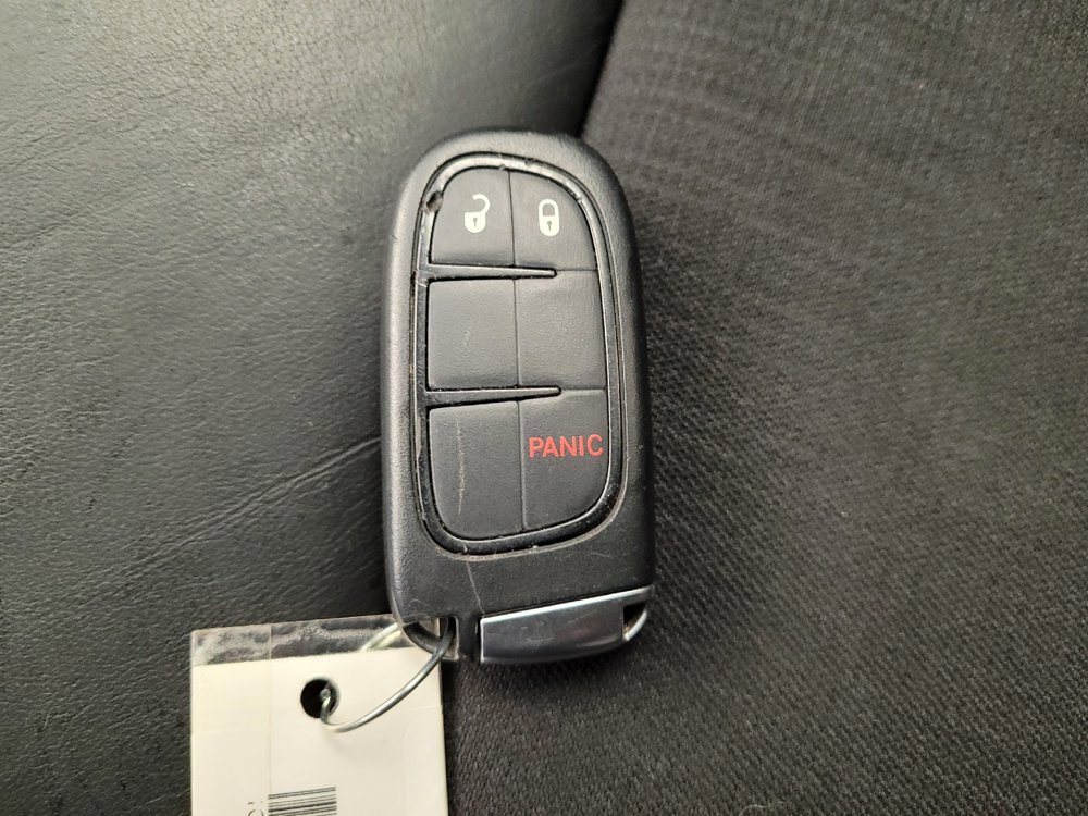 Used 2018 Jeep Cherokee Latitude Plus image 32