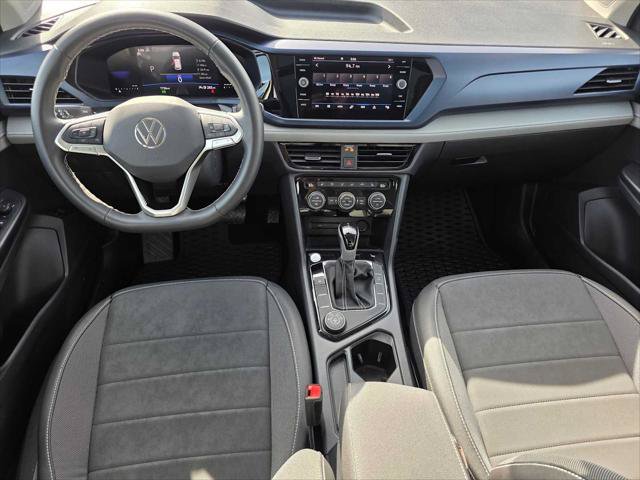 Used 2024 Volkswagen Taos SE AWD/4WD image 18
