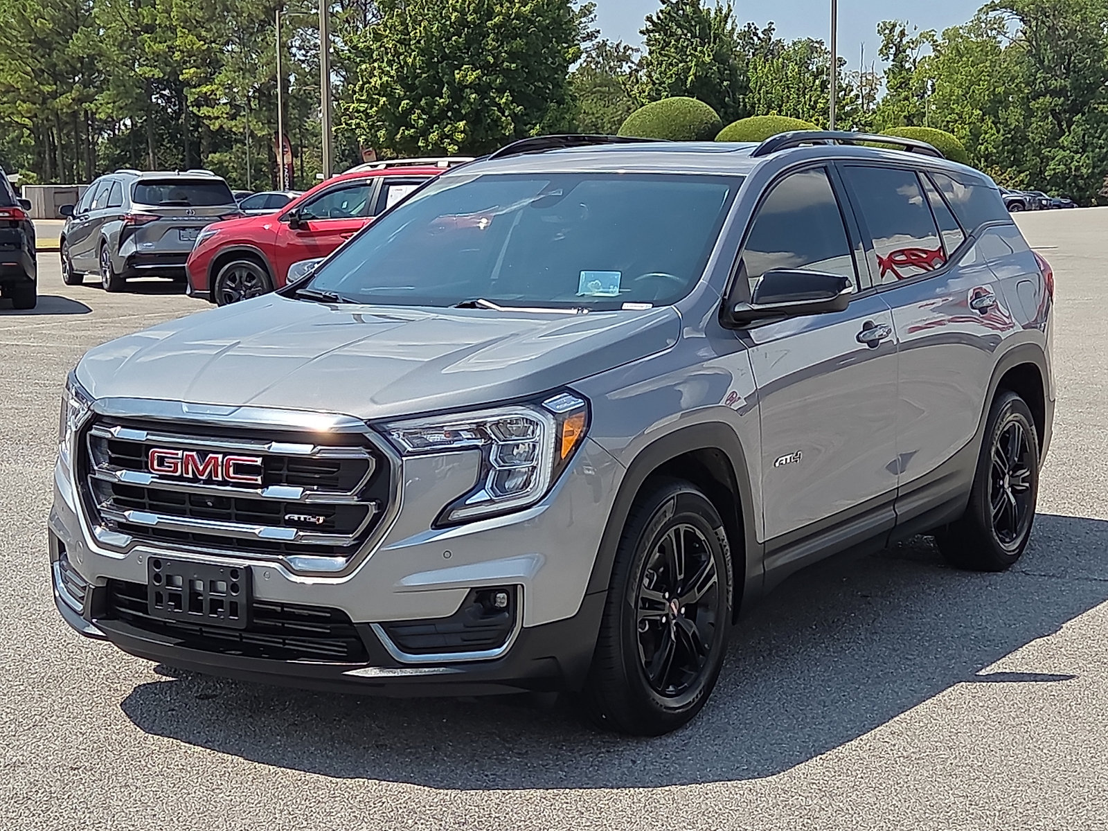 Used 2024 GMC Terrain AT4 w/ Infotainment Package II AWD/4WD image 2