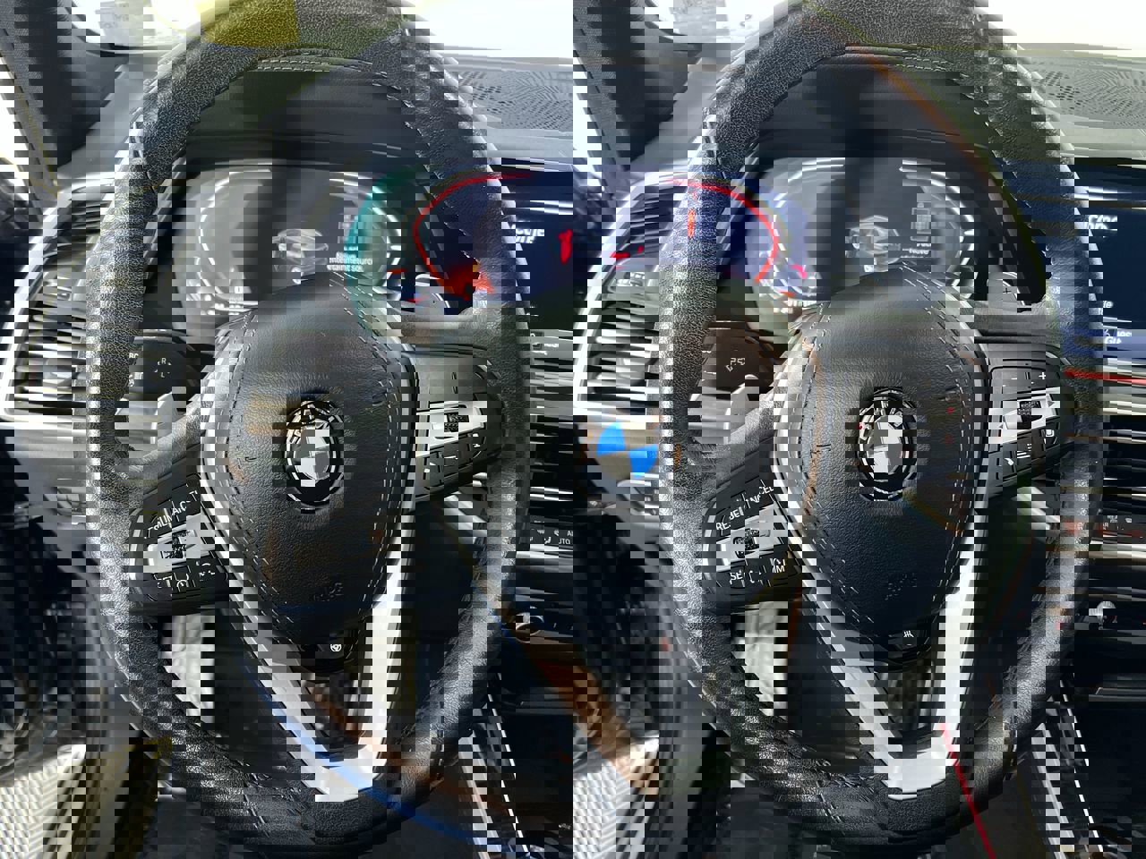 Used 2023 BMW X5 xDrive40i AWD/4WD image 15