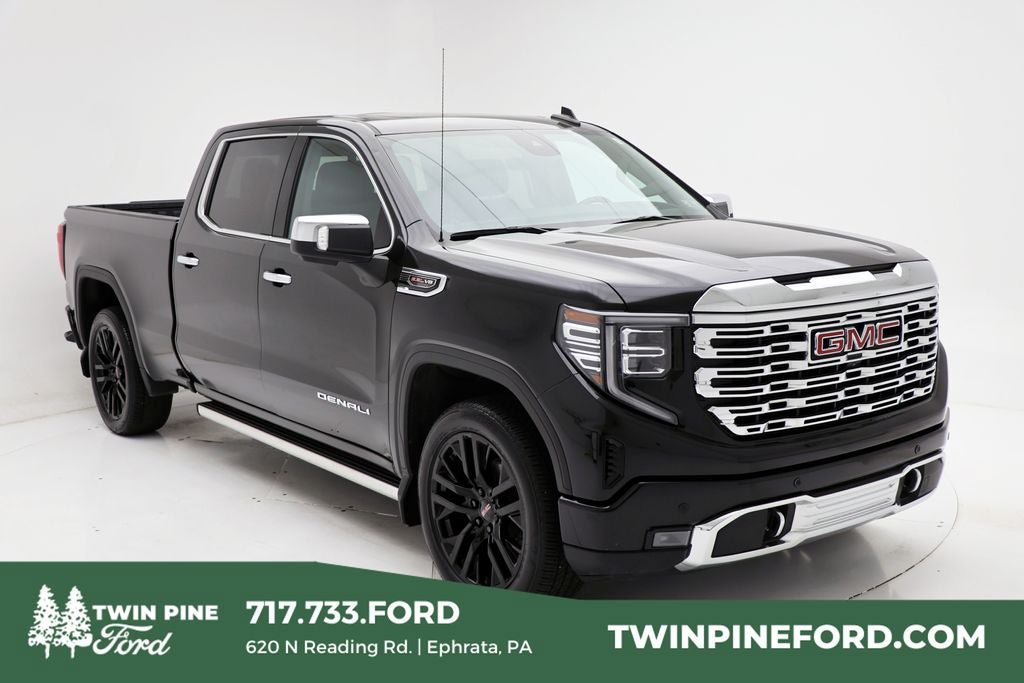 Used 2024 GMC Sierra 1500 Denali w/ Denali Reserve Package AWD/4WD image 1