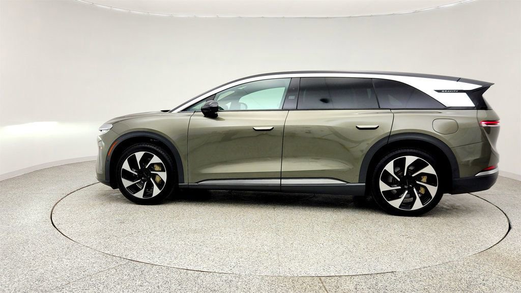 Used 2026 Lucid Gravity Grand Touring image 8