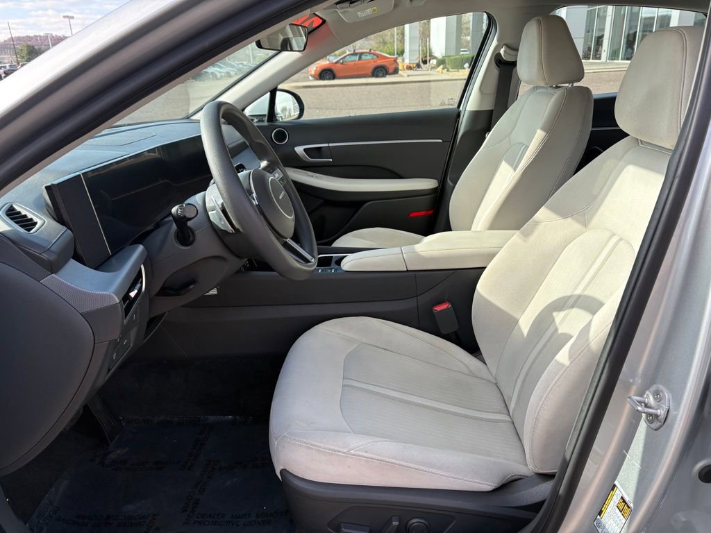 Used 2025 Hyundai Sonata SEL FWD image 10