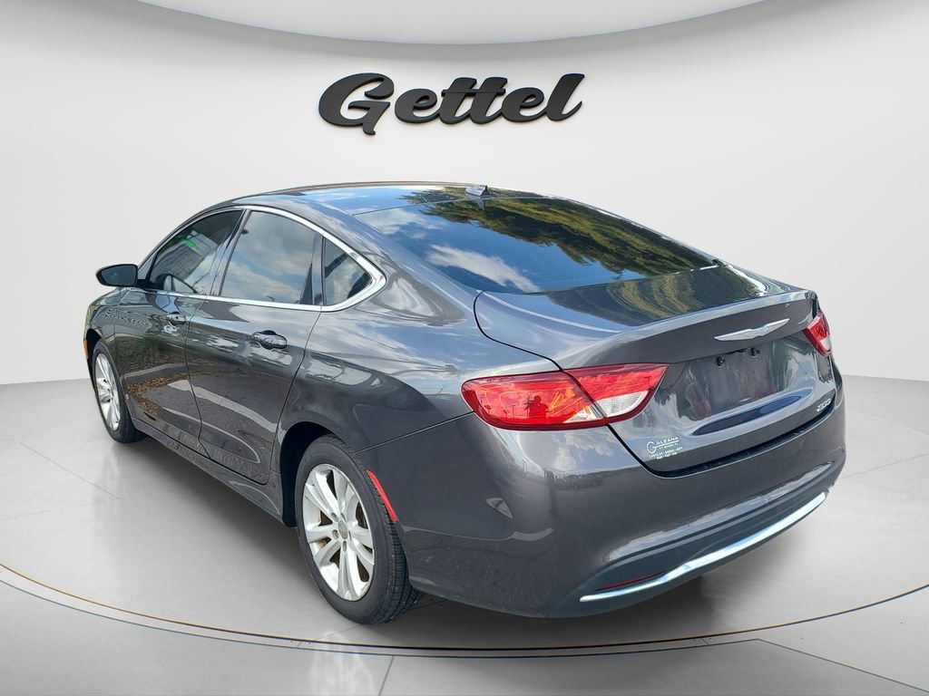 Used 2017 Chrysler 200 Limited Platinum w/ Comfort & Convenience Group FWD image 5