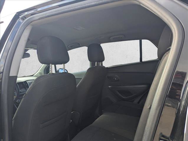 Used 2022 Chevrolet Trax LS w/ Tint and Cruise Package AWD/4WD image 13
