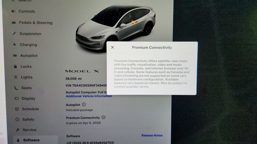 Used 2022 Tesla Model X image 16