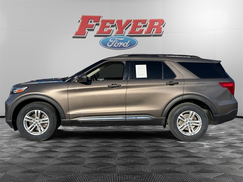 Certified 2021 Ford Explorer XLT image 2