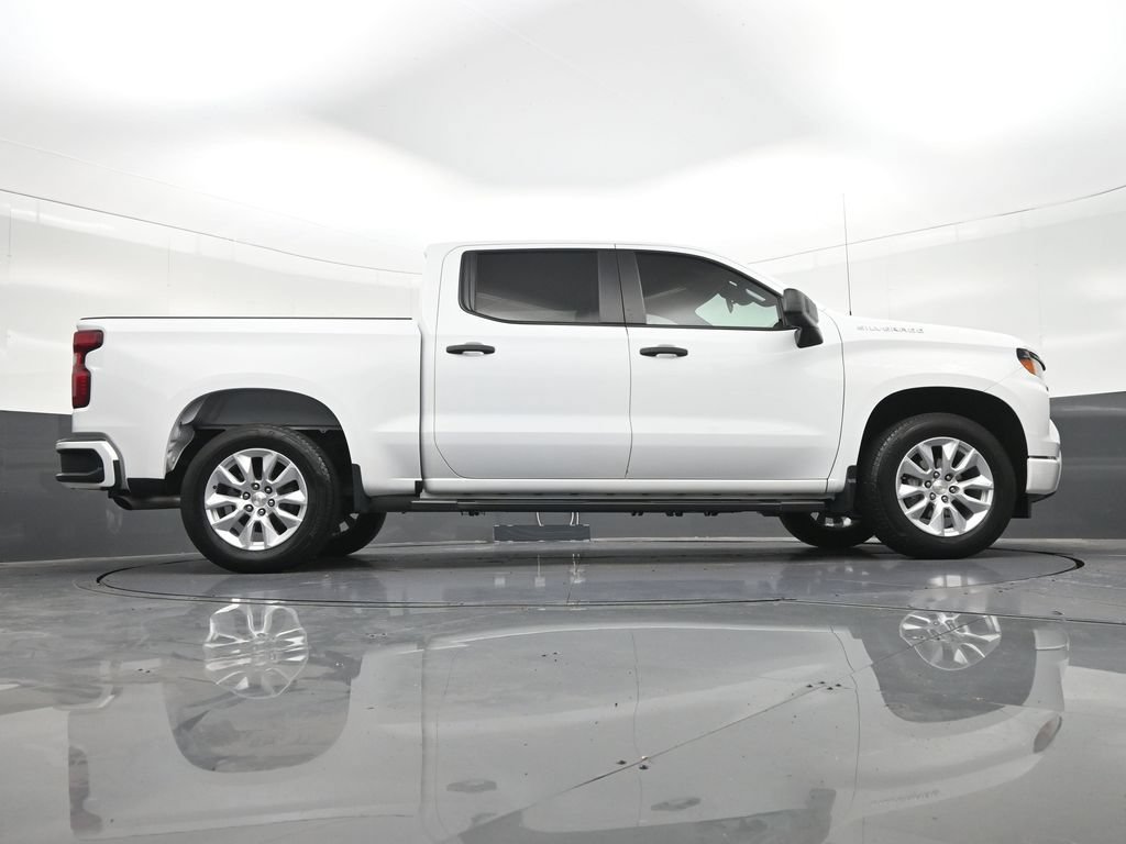 Used 2024 Chevrolet Silverado 1500 Custom RWD image 29