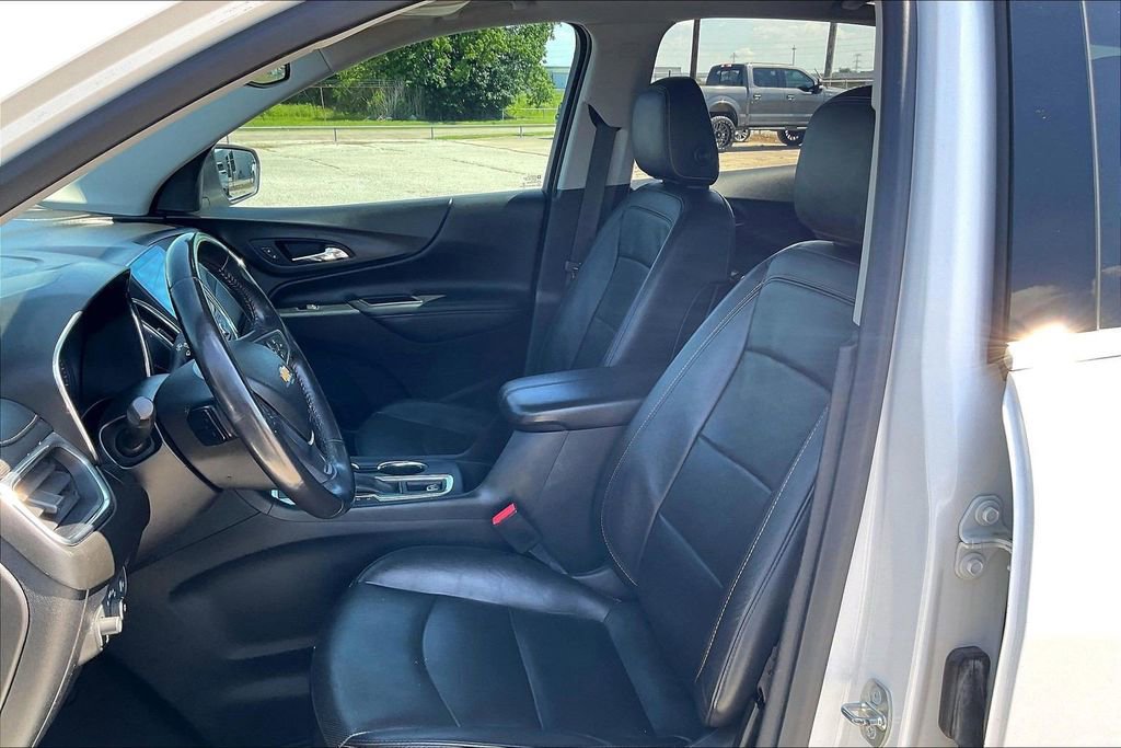 Used 2018 Chevrolet Equinox Premier FWD image 18