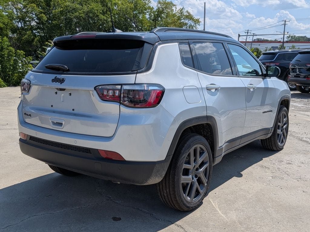 New 2026 Jeep Compass Limited w/ Sun, Sound & Navigation Group AWD/4WD image 5