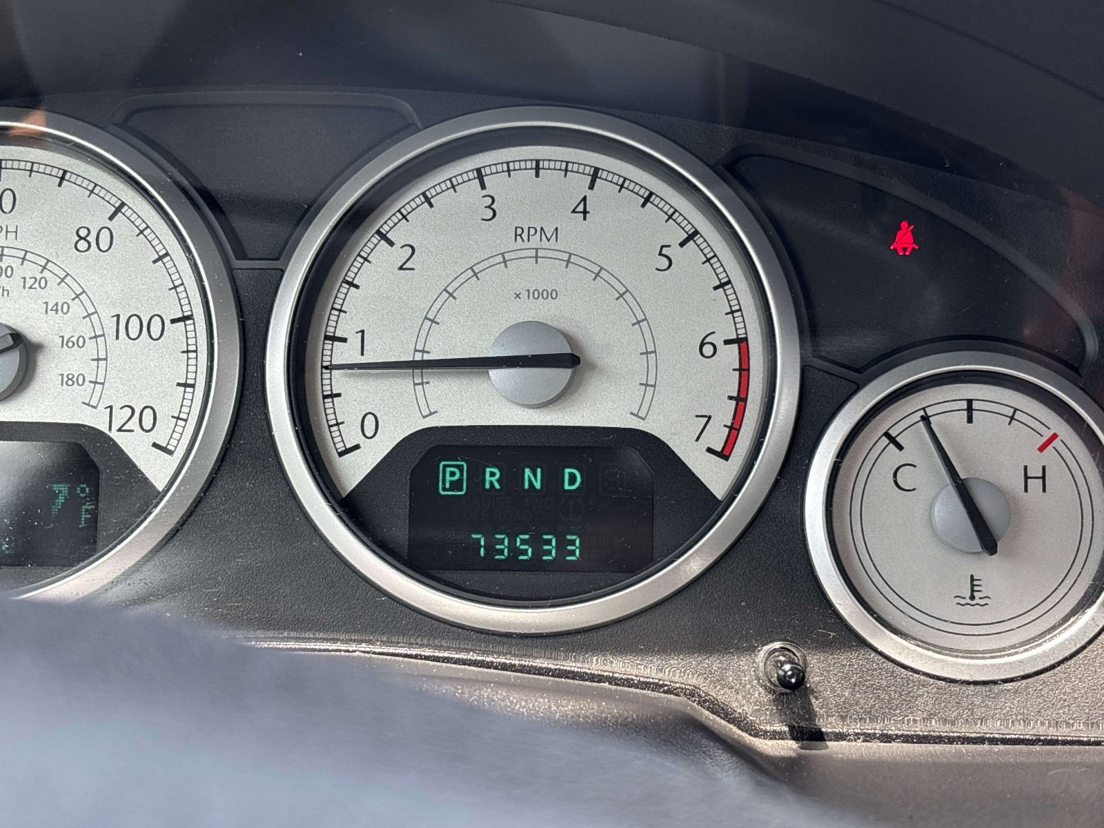 Used 2010 Chrysler Town & Country Touring Plus FWD image 25