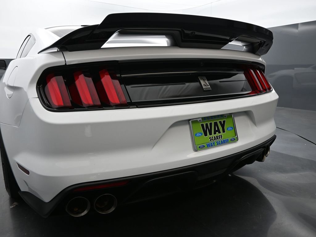 Used 2020 Ford Mustang Shelby GT350 w/ Technology Package image 11