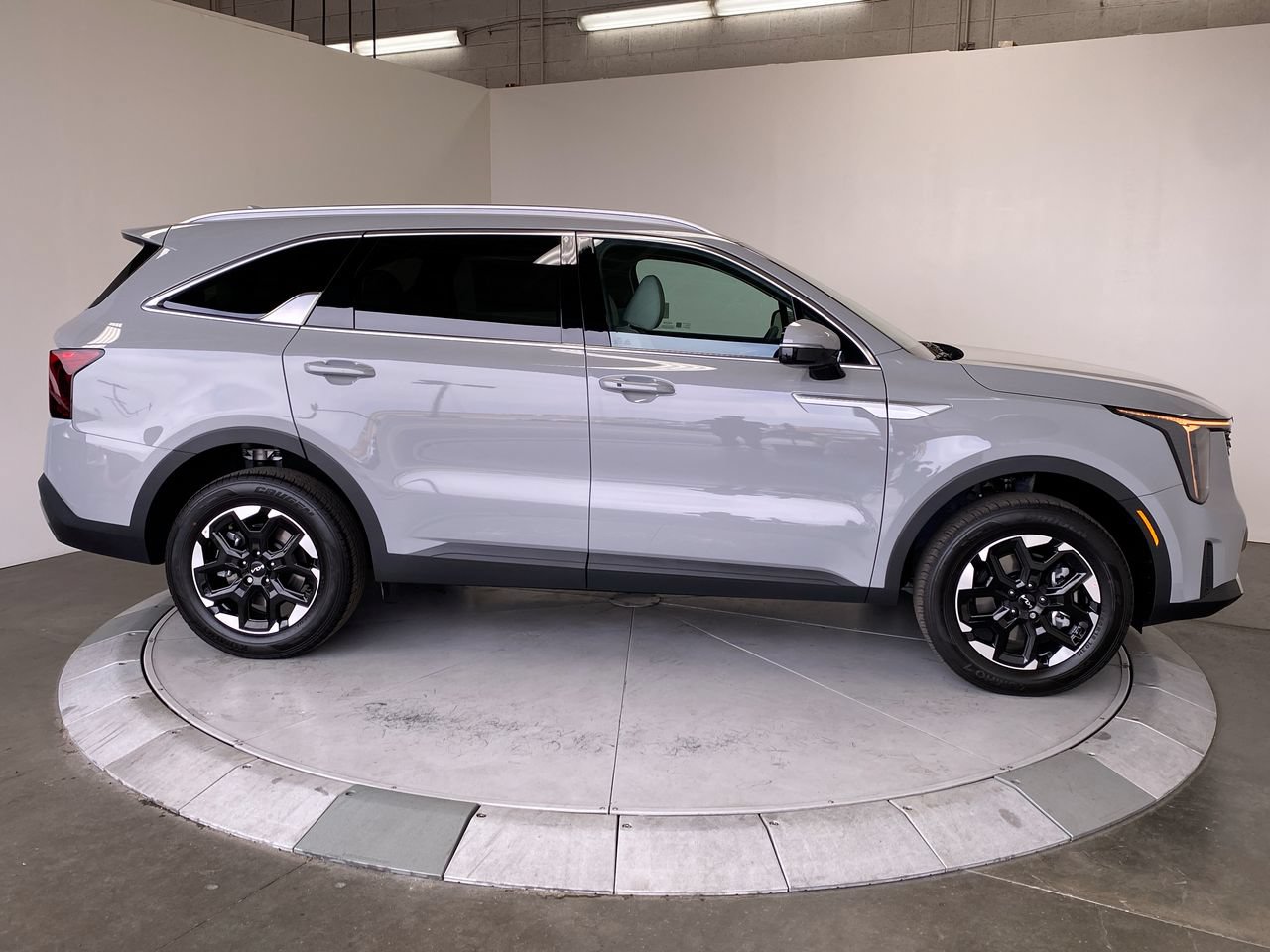 New 2026 Kia Sorento S AWD/4WD image 6