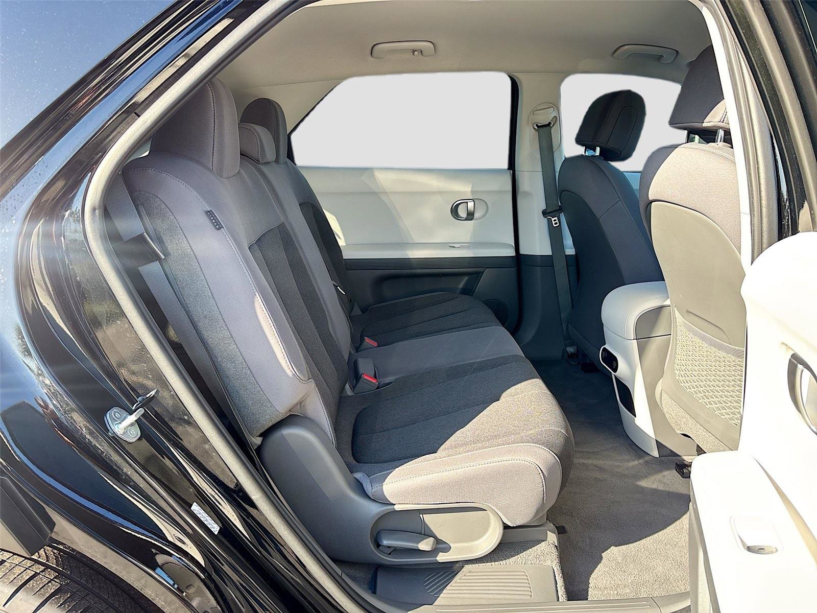 Used 2024 Hyundai Ioniq 5 SEL RWD image 26