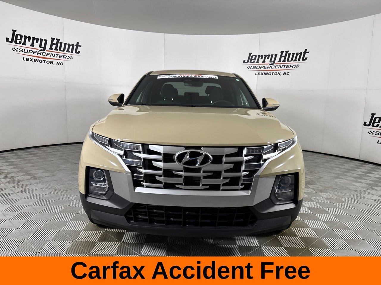 Used 2023 Hyundai Santa Cruz SEL AWD/4WD image 3