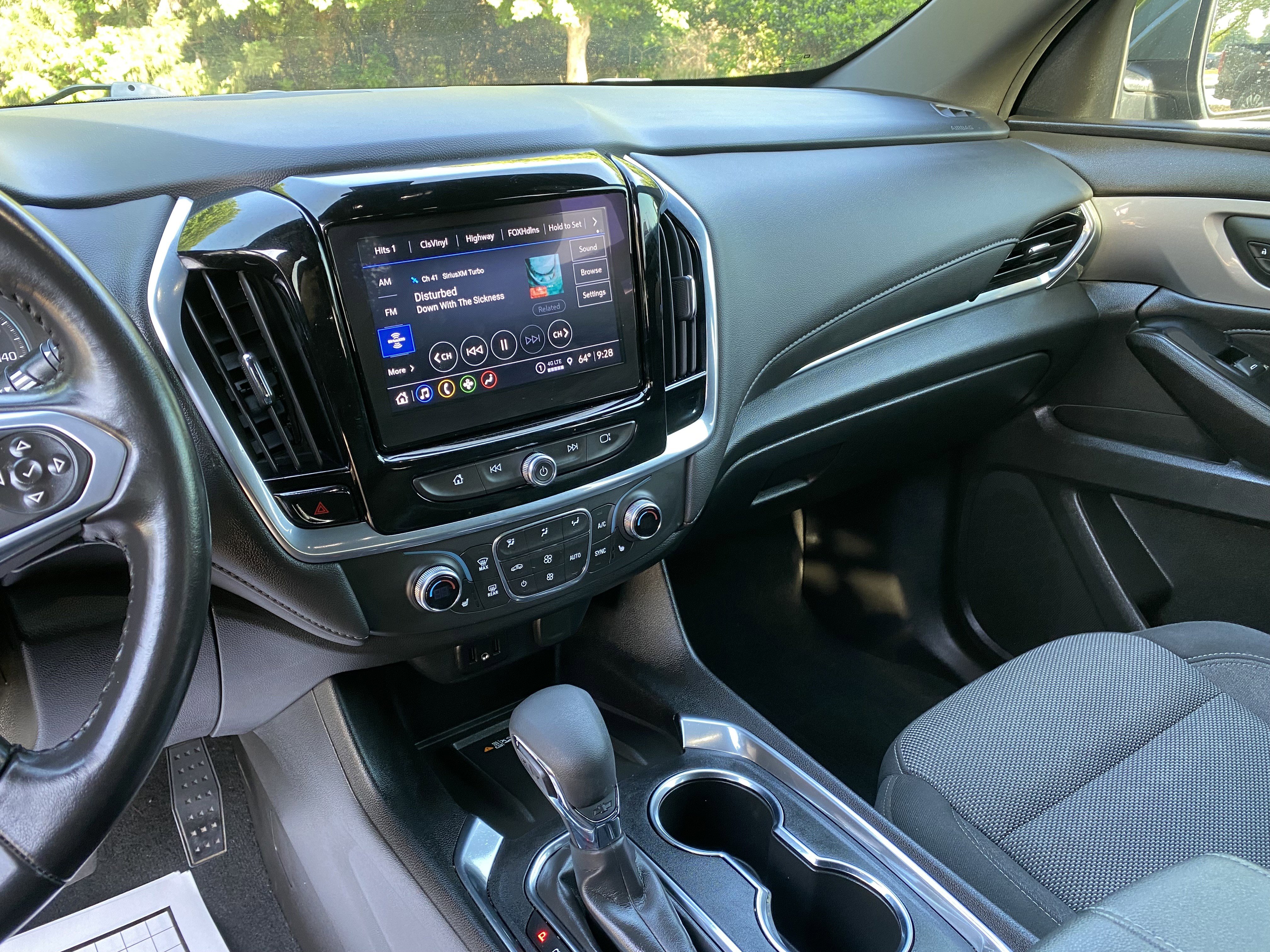 Used 2022 Chevrolet Traverse LT FWD image 23