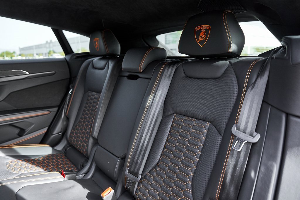 Used 2022 Lamborghini Urus image 44
