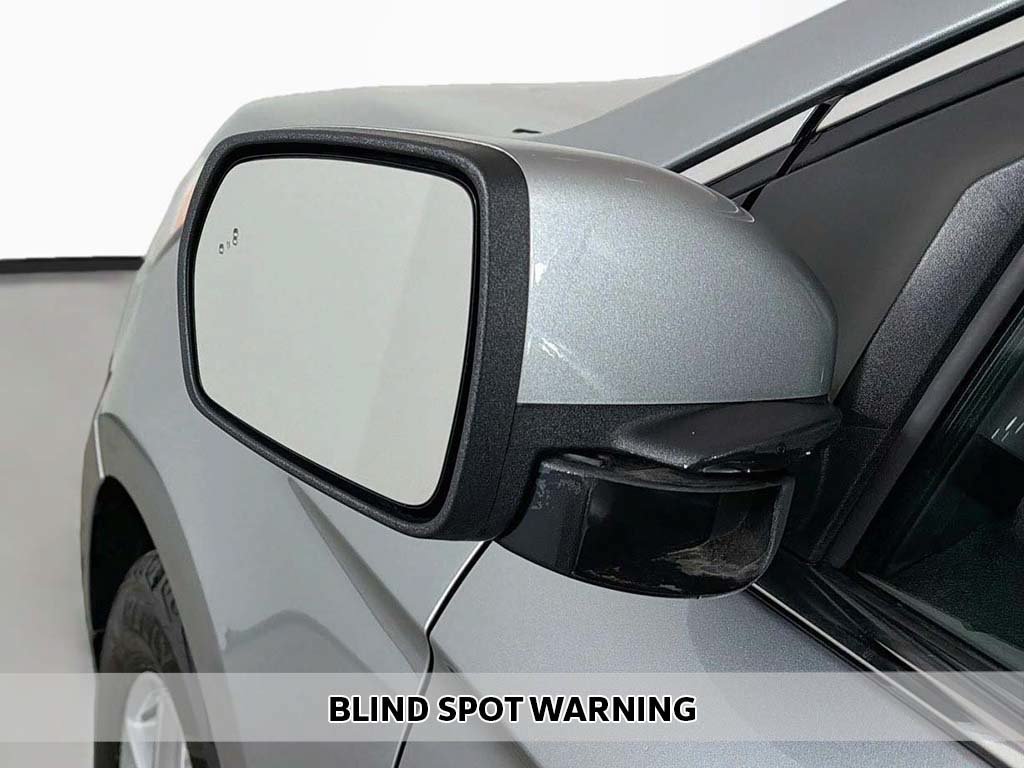 Used 2024 Ford Edge SEL w/ Convenience Package AWD/4WD image 3