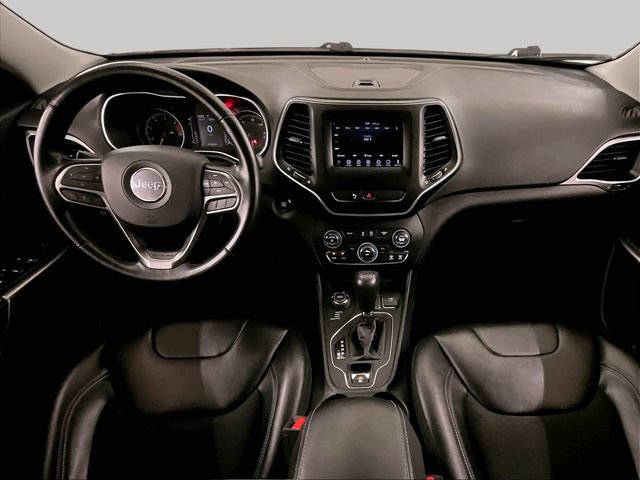Used 2020 Jeep Cherokee Latitude Plus w/ Cold Weather Group AWD/4WD image 14
