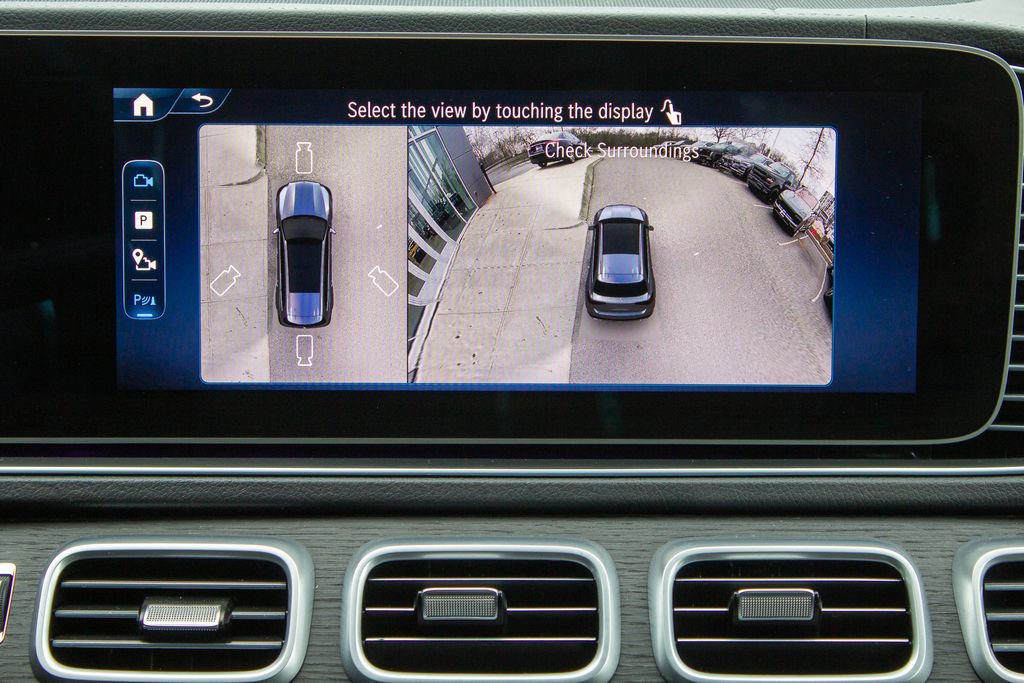 Used 2025 Mercedes-Benz GLS 450 4MATIC image 16