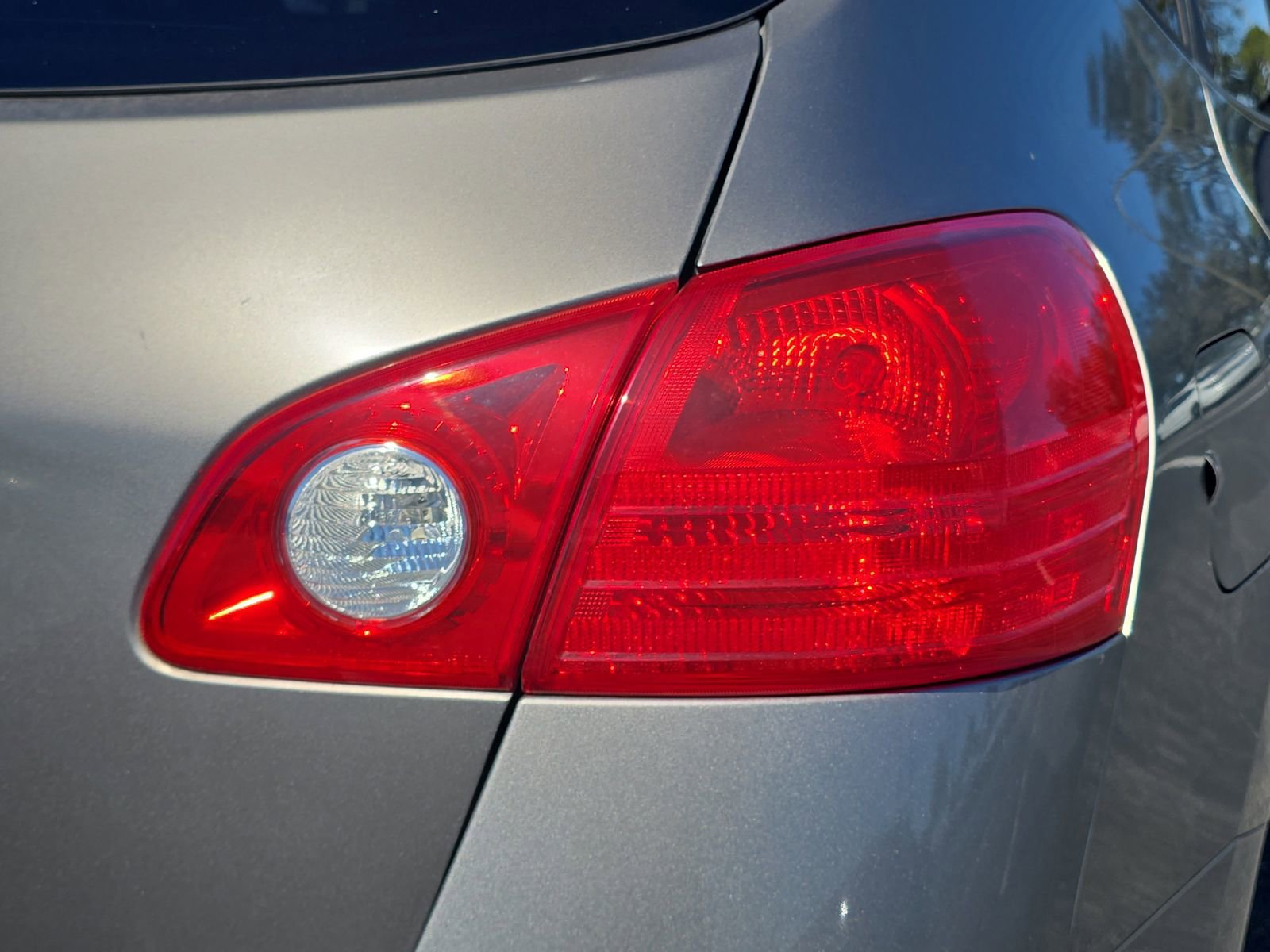 Used 2013 Nissan Rogue SV image 8