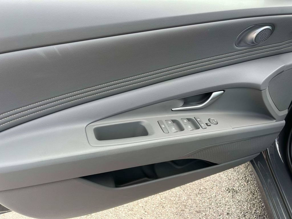 Used 2026 Hyundai Elantra Sport w/ Cargo Package FWD image 12